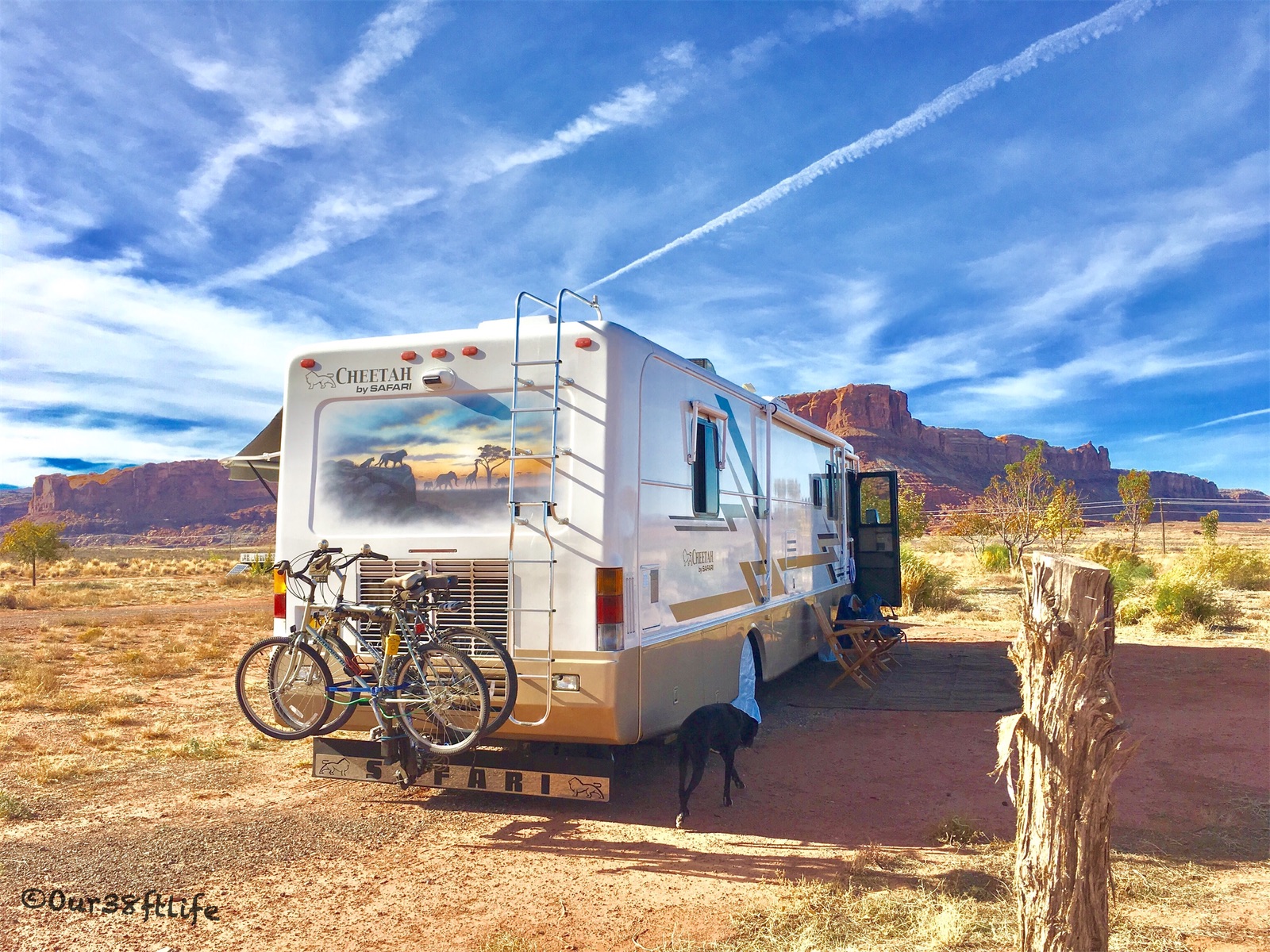 EBB976E9-635E-4916-B2B1-8026AA5CC0E8